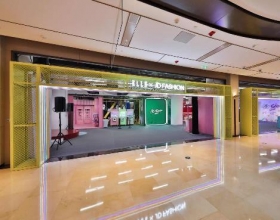 京东时尚联手ELLE在上海打造“JD FASHION SPACE”快闪店